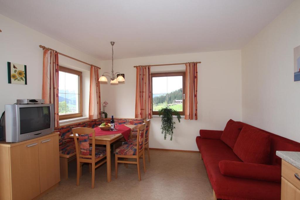 Bauernhof Hundbichl Villa Brixen im Thale Szoba fotó